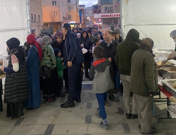 İ̇ftar Çadırında İlk Oruçlar Açıldı