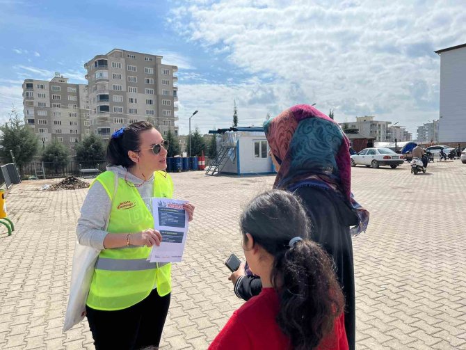 Yks Ve Lgs’ye Hazırlanan Depremzedelere Eğitim Konteynerleri