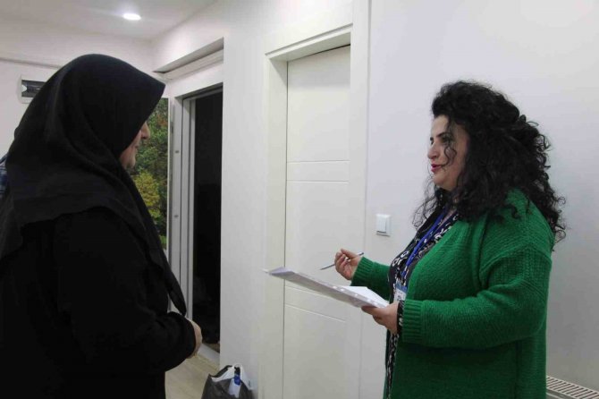 Meslek Lisesi Öğrencileri Depremde Düşmesi Muhtemel Eşyaları Ücretsiz Sabitliyor