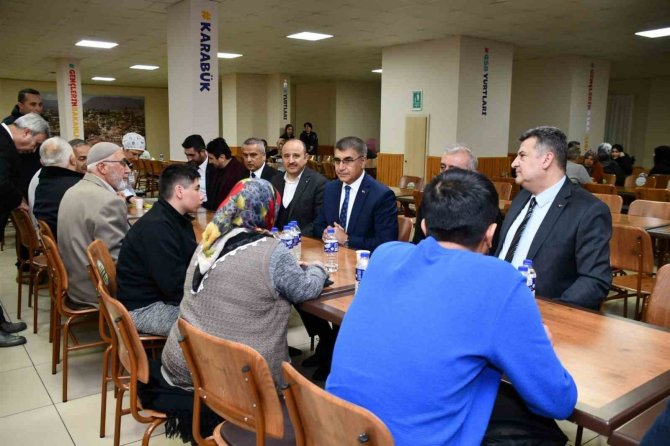 İ̇lk İftar Depremzedelerle Yapıldı
