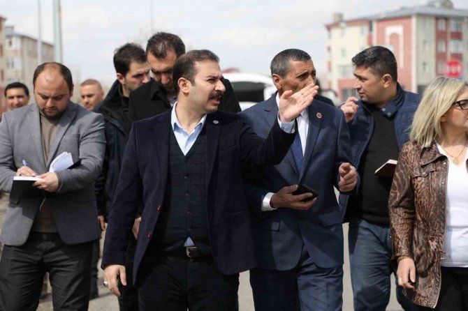 Belediye Başkan Yardımcısı Taşkın Vatandaşlarla Bir Araya Geldi