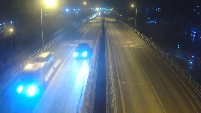 Çaldığı Otomobili Parçalatmak İçin Çekiciyle Sanayiye Götürdü, Kamera Görüntülerinden Yakalandı
