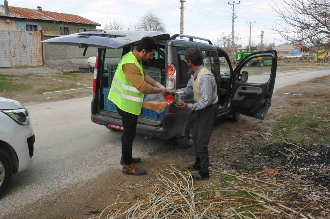 Akşehir’de Günlük 2 Bin 250 Kişiye İftar Yemeği