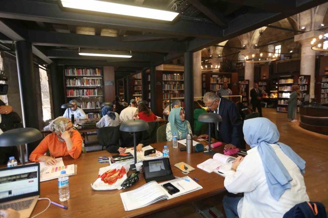 Büyükşehir Kütüphaneleri İlk 3 Ayda 700 Bin Ziyaretçi Ağırladı