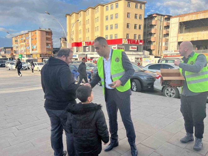 İ̇lk İ̇ftarlık Mhp’den