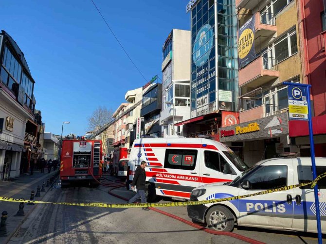 Pendik’te 7 Katlı Otelde Yangın: 2 Ölü 2 Yaralı