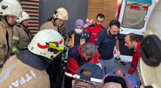 Pendik’te 7 Katlı Otelde Yangın: 2 Ölü 2 Yaralı