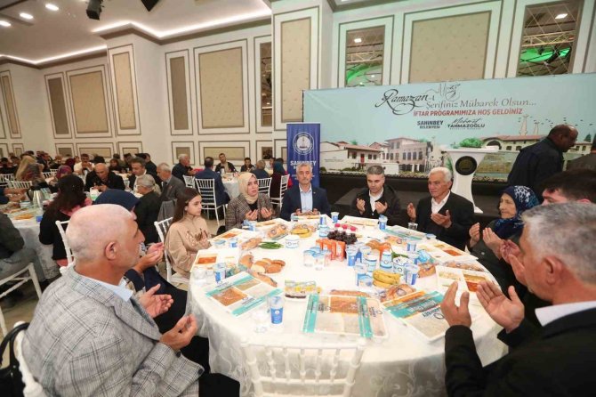 Tahmazoğlu İlk İftarını Şehit Aileleri Ve Gazilerle Açtı