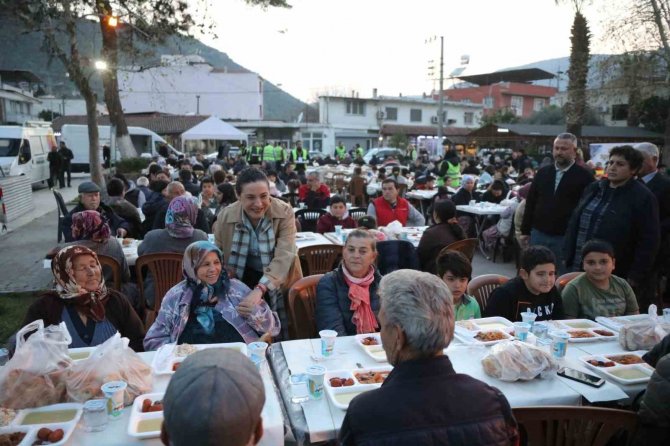 Selçuk Belediyesi, Ramazan Ayında Dayanışmayı Büyütüyor