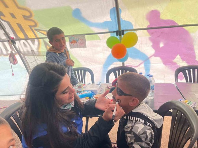 Şırnak’ta Gönüllüler, Depremzede 2 Bin Çocuğu Oyun İle Buluşturdu