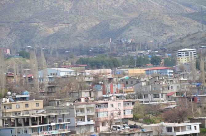 Cumhurbaşkanı Erdoğan’ın Talimatına Uydu, Her Yıl Yaklaşık 15 Bin Aileye Bir Aylık Yardım Yapıyor