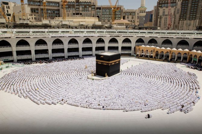 Mescid-i Haram’da Ramazan Ayının İlk Cuma Namazı Kılındı