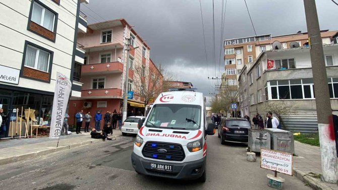 Otomobilin İşçi Servisiyle Kafa Kafaya Çarpıştığı Feci Kaza Kamerada: 1 Ölü, 3 Yaralı