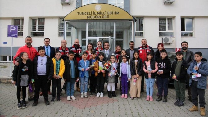 Tunceli’de Öğrenciler Meb-akub Ekibiyle Bir Araya Geldi