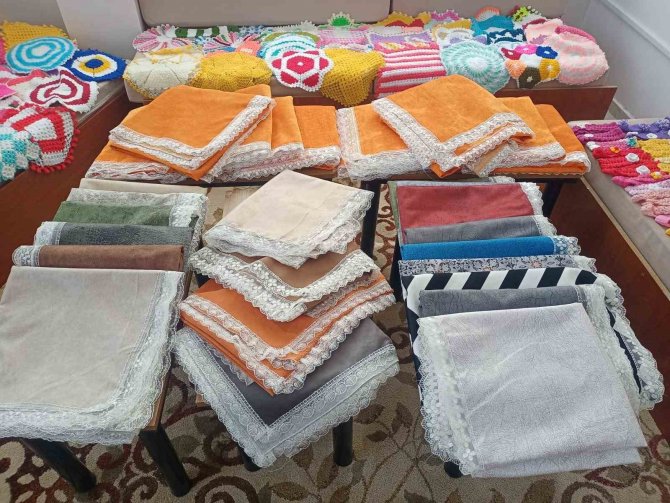 Yetim Anneleri, Afetzede Çocuklar İçin Üretiyorlar