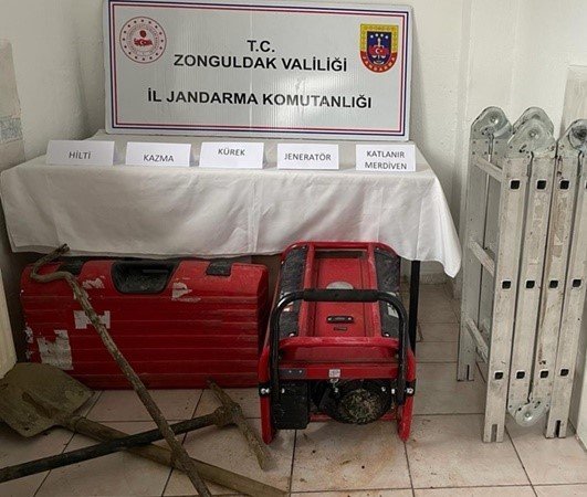 Zonguldak’ta Kaçak Kazı Yapan 10 Kişi Yakalandı