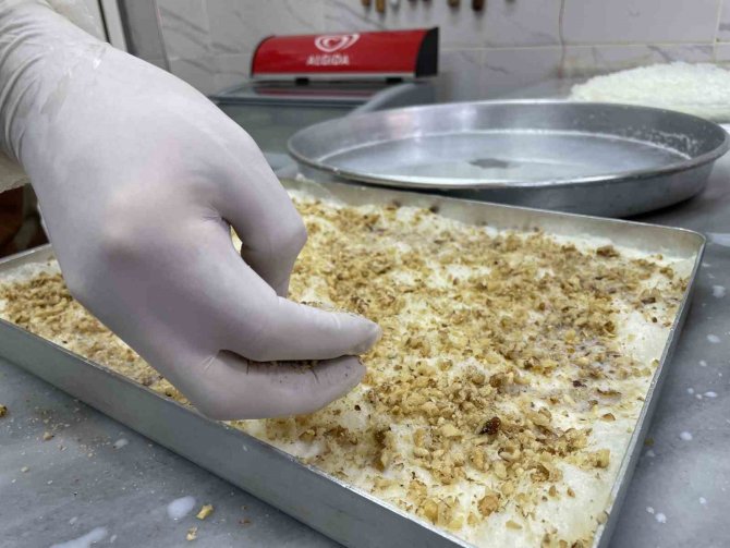 Osmanlı’dan Günümüze Gelen Lezzet: ‘Güllaç’