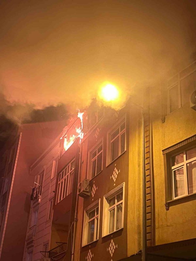 Bağcılar’da Sosyal Medyadan Paylaşılan Kundaklamanın Detayları Ortaya Çıktı