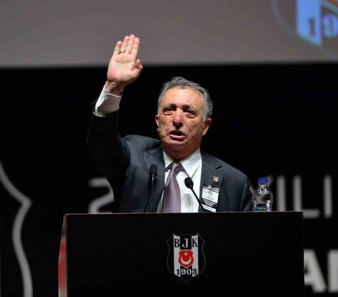 Ahmet Nur Çebi: "Kokuşmuş Düzenle Başa Çıkmakta Zorlanıyorum"