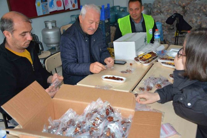 Lapseki Belediyesi Deprem Bölgesinde Vereceği İftar Hazırlıklarına Başladı