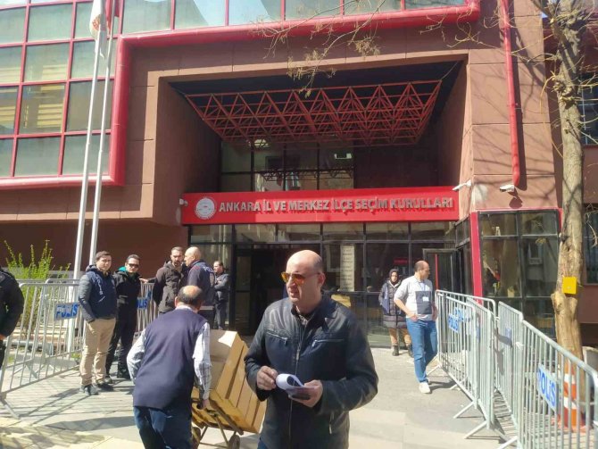 Cumhurbaşkanı Adaylarından 11’i İçin 100 Bin İmza Sürecinde Dördüncü Gün