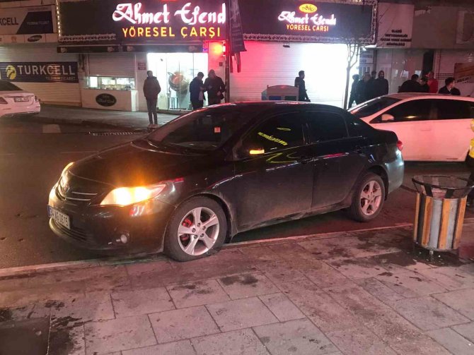 Yolun Karşısına Geçmek İsteyen Çocuğa Araç Çarptı