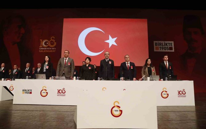 Galatasaray’da Burak Elmas Ve Dursun Özbek Yönetimleri Mali Ve İdari Olarak İbra Edildi