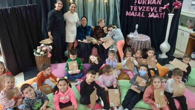 Şükran Teyze İle Masal Saatini Çocuklar Çok Sevdi