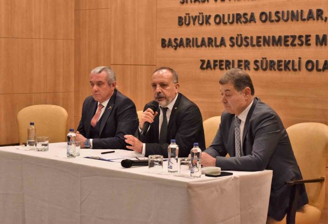 İ̇zmir’in 6 İlçesi Vekil İstiyor: "500 Bini Aşan Nüfusa Sahip Bölgede 20 Yıldır Vekil Seçilmedi"
