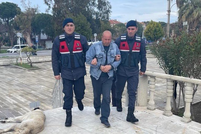 8 Ayrı Suçtan Aranıyordu, Sahte Kimlikle Yakalandı