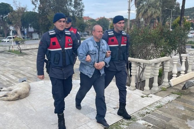 8 Ayrı Suçtan Aranıyordu, Sahte Kimlikle Yakalandı