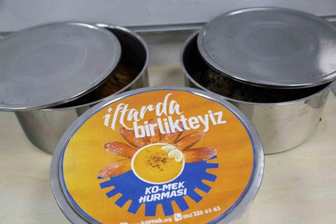Kocaeli Büyükşehir Depremzede Ailelerin İftar Sofralarına Konuk Olacak