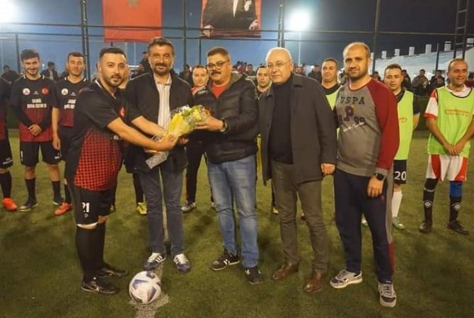 Sarıgöl’de Depremzedelerin Yararına Halı Saha Turnuvası