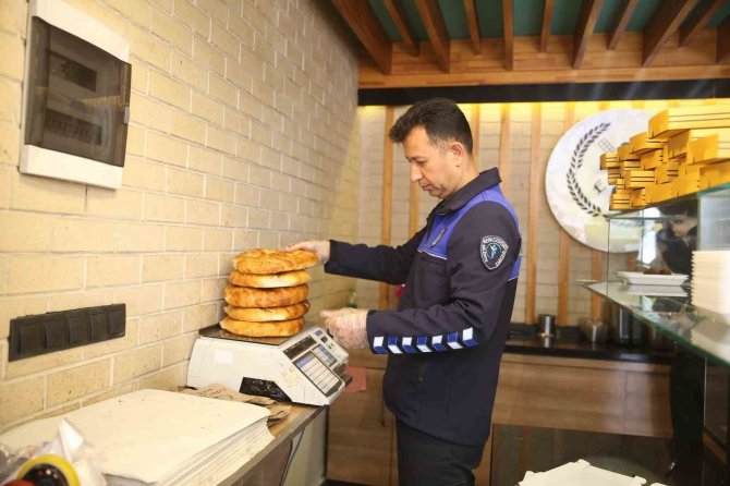 Merkezefendi’de İş Yerleri Zabıta Ekiplerince Denetleniyor