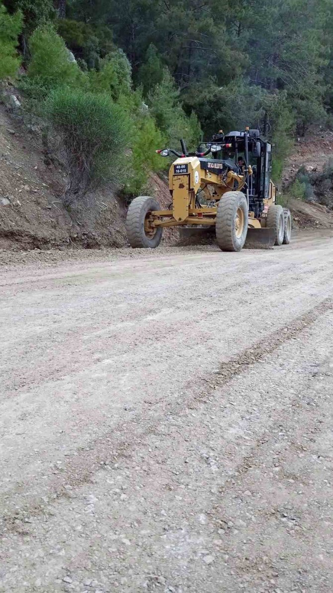 Ortaca’da Yollar Yenileniyor