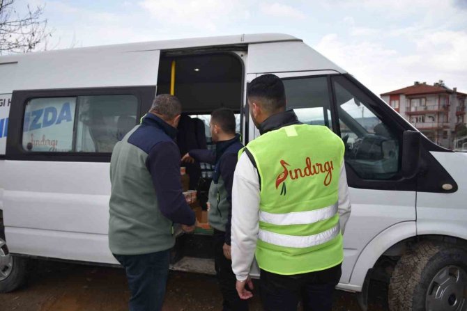 Sındırgı’da 20 Bin İftar Yemeği Evlere Ulaştırılacak