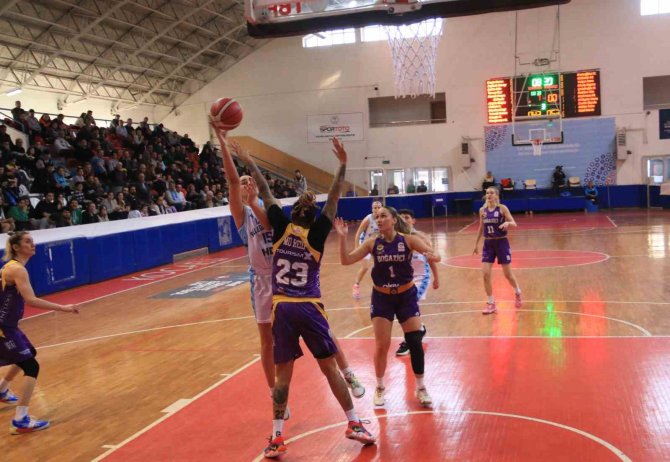 Tkbl: İ̇zmit Belediyespor: 71 - Boğaziçi Basketbol: 85