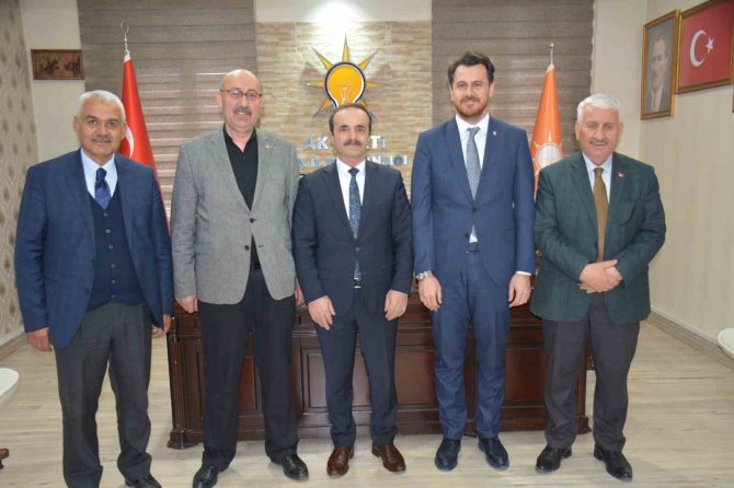Başkan Özbek Ak Parti’den Milletvekili Aday Adaylığı Müracaatını Yaptı