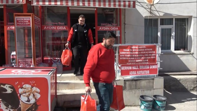 Kütahyalı Esnaf 4 Yıldır Dar Gelirli Aileleri Sevindiriyor