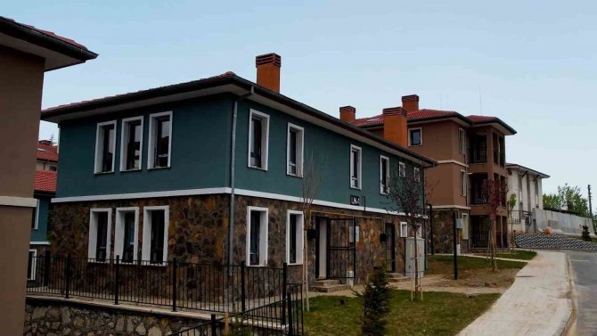 Bakan Kurum: “Malatya Ve Elazığ’da 2020’deki Deprem Sonrası İnşasını 20’nci Günde Başlattığımız Konutlar Büyük Afet Sonrası Dimdik Ayakta”