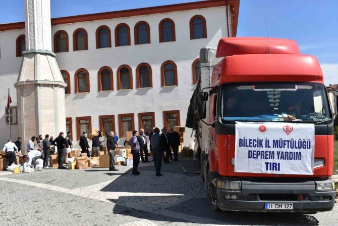 Bilecik’ten Deprem Bölgesine Kuru Gıda Yardımı
