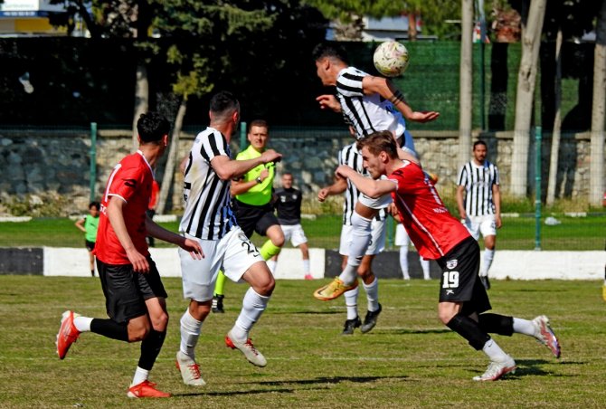 Çeşme Belediyespor Sahasında 3-1 Galip