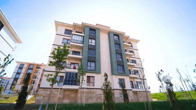 Bakan Kurum: “Malatya Ve Elazığ’da 2020’deki Deprem Sonrası İnşasını 20’nci Günde Başlattığımız Konutlar Büyük Afet Sonrası Dimdik Ayakta”