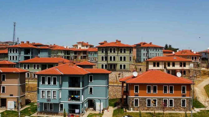 Bakan Kurum: “Malatya Ve Elazığ’da 2020’deki Deprem Sonrası İnşasını 20’nci Günde Başlattığımız Konutlar Büyük Afet Sonrası Dimdik Ayakta”