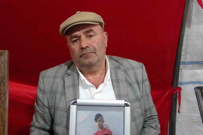 Hdp Önündeki Ailelerin Evlat Direnişi Sürüyor
