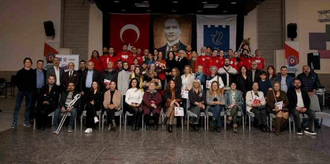 Akut Kuşadası Ekibi Deprem Bölgesinde Yaşadıklarını Anlattı