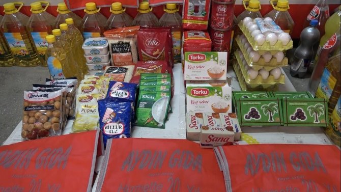 Kütahyalı Esnaf 4 Yıldır Dar Gelirli Aileleri Sevindiriyor
