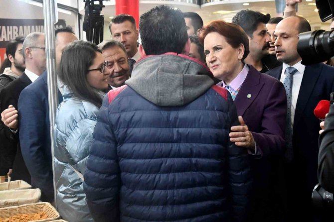 İ̇yi̇ Parti Lideri Akşener Ve Abb Başkanı Yavaş’tan Depremzedeler İçin Düzenlenen Fuara Ziyaret