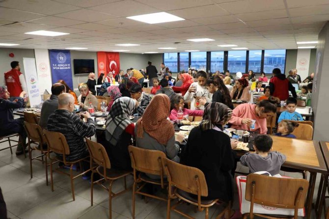 Ağrı’daki Kyk Yurtları Depremzedelere Yuva Oldu