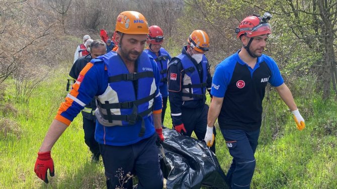 Karabük’te Çay Kenarında Kadın Cesedi Bulundu